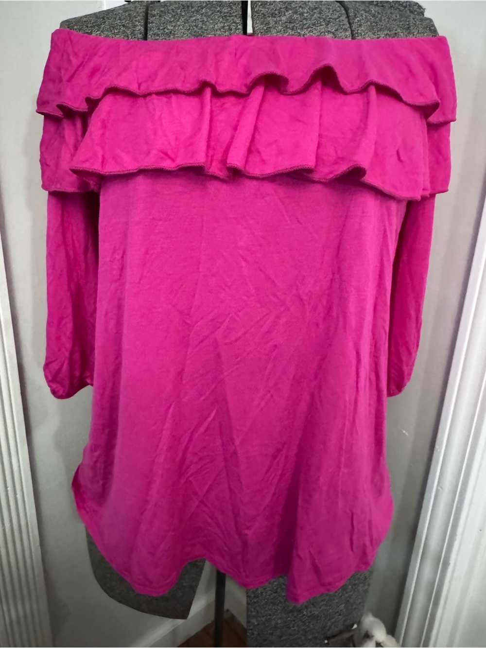 Women’s Vine & Love Off-Shoulder Ruffle Knit Top - Hot Pink Large